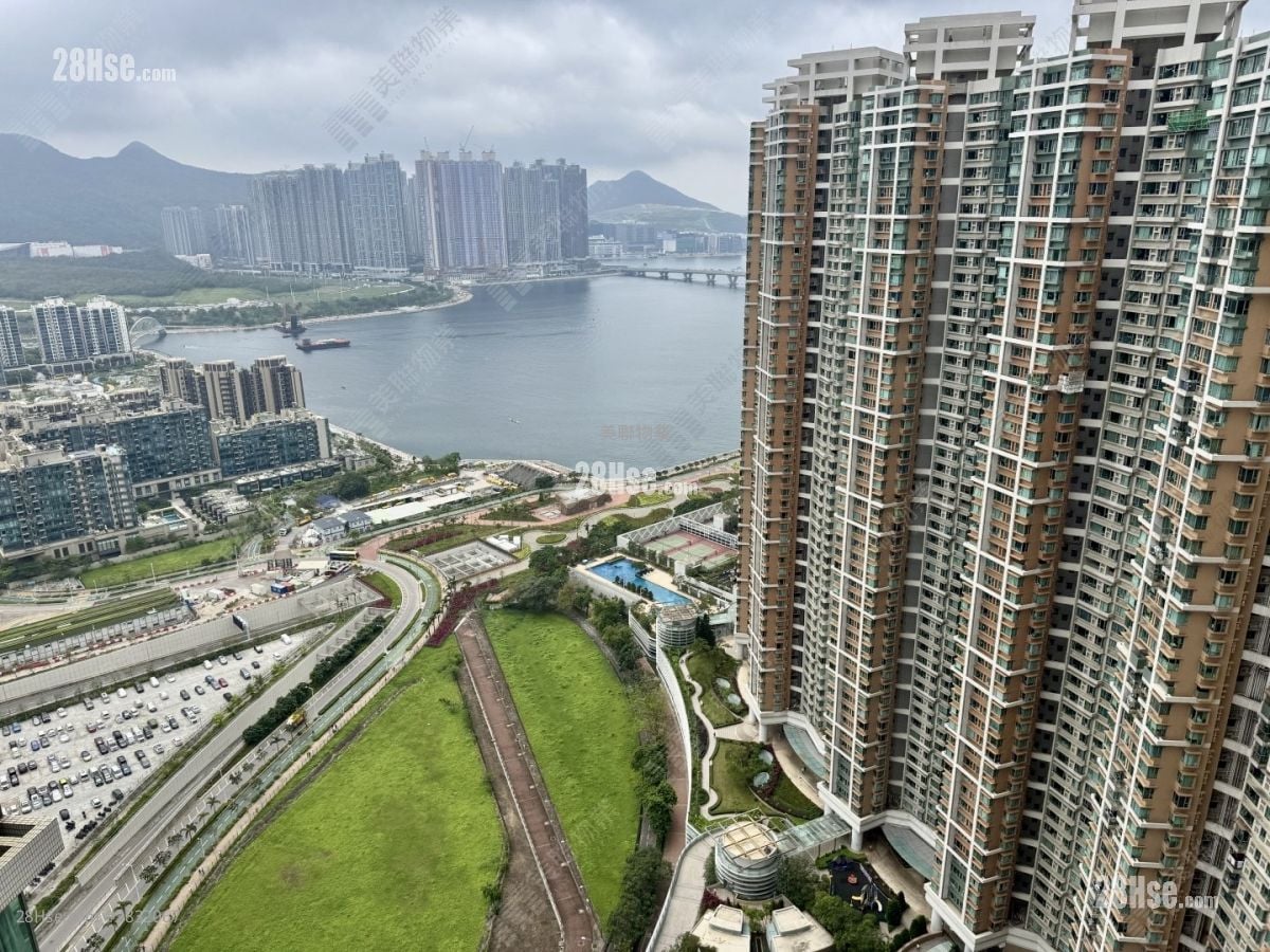 维景湾畔 售盘 3 房 809 平方尺