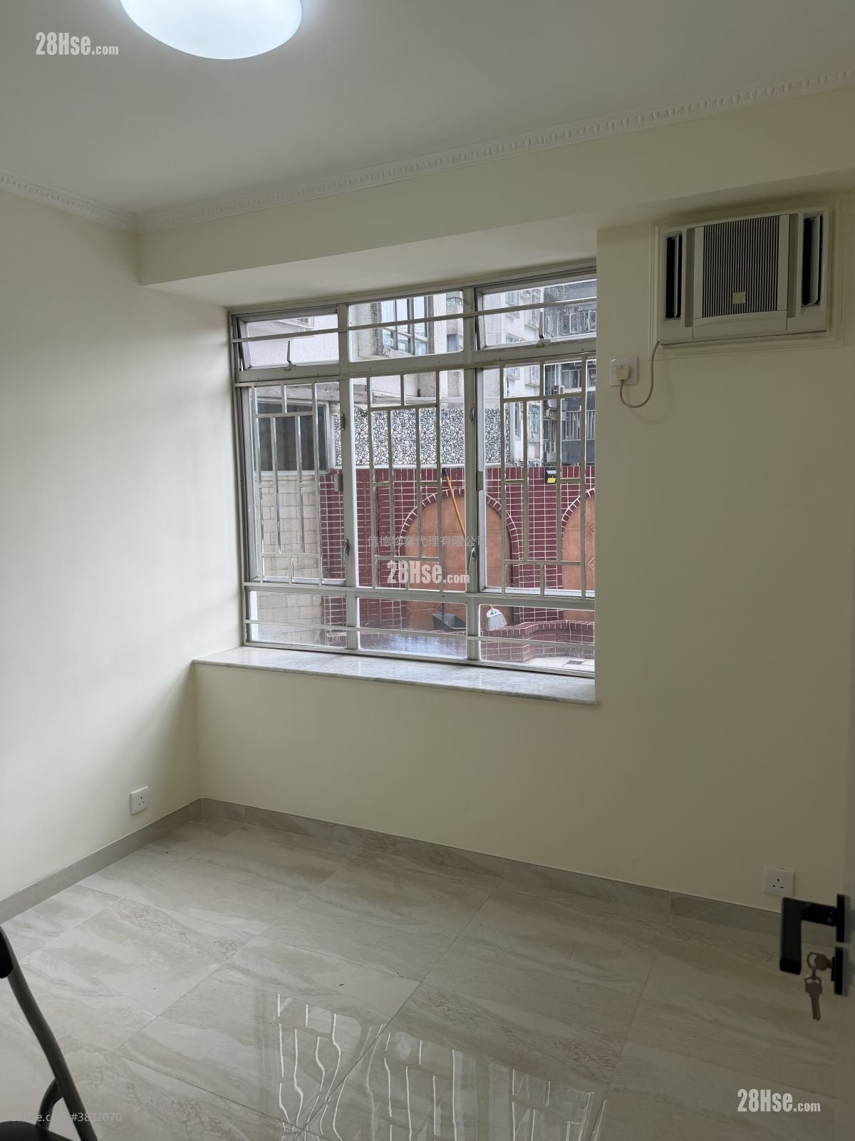 City Garden Rental 3 Bedrooms , 2 Bathrooms 807 ft²