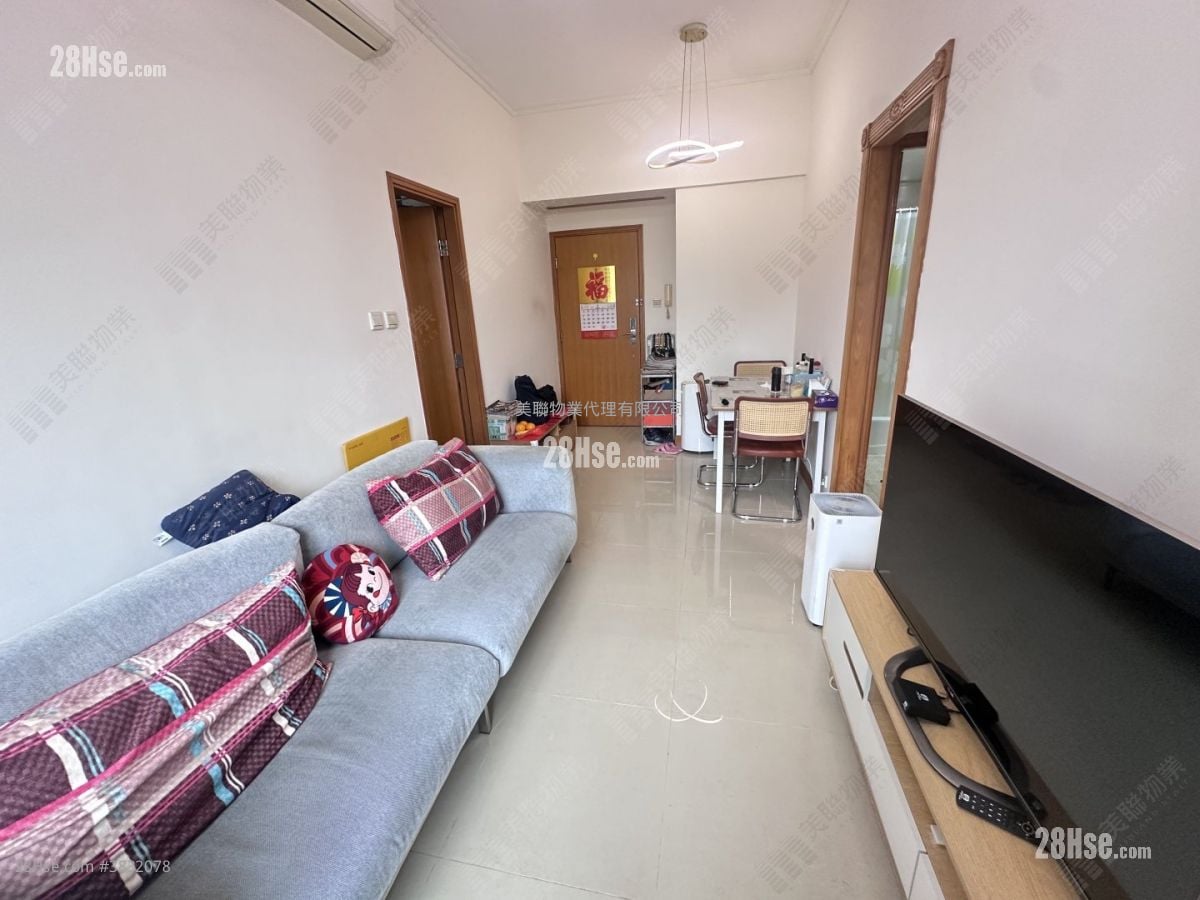 Indihome Sell 2 Bedrooms 435 ft²