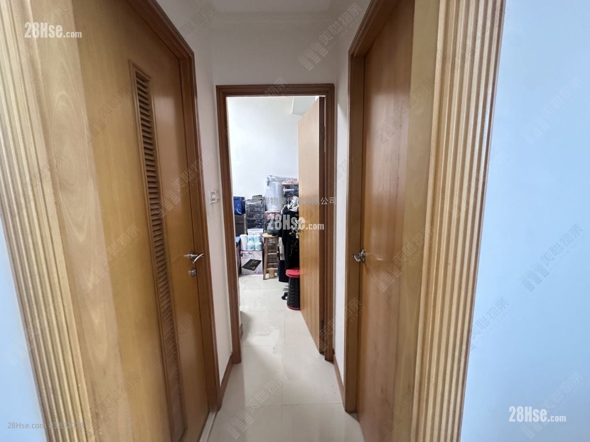 Indihome Sell 2 Bedrooms 435 ft²