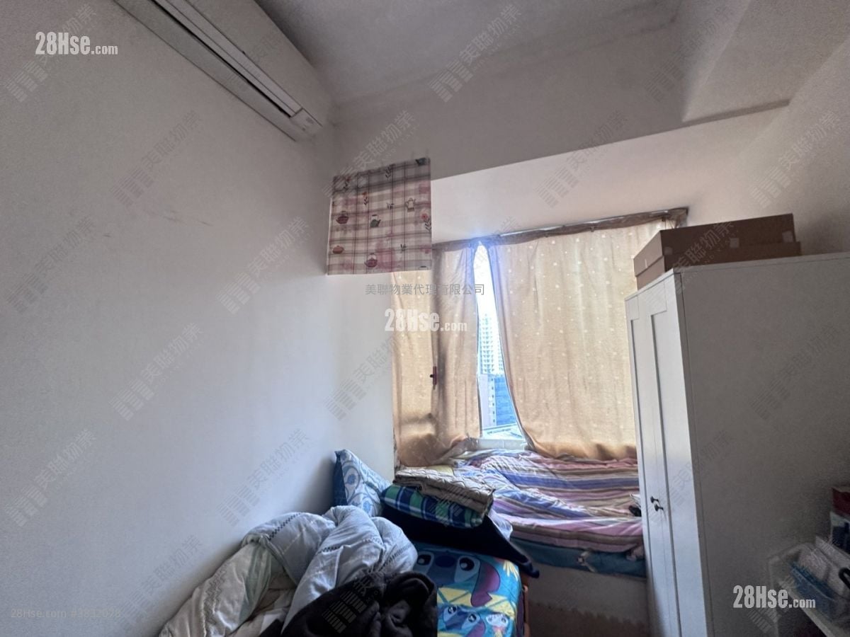 Indihome Sell 2 Bedrooms 435 ft²