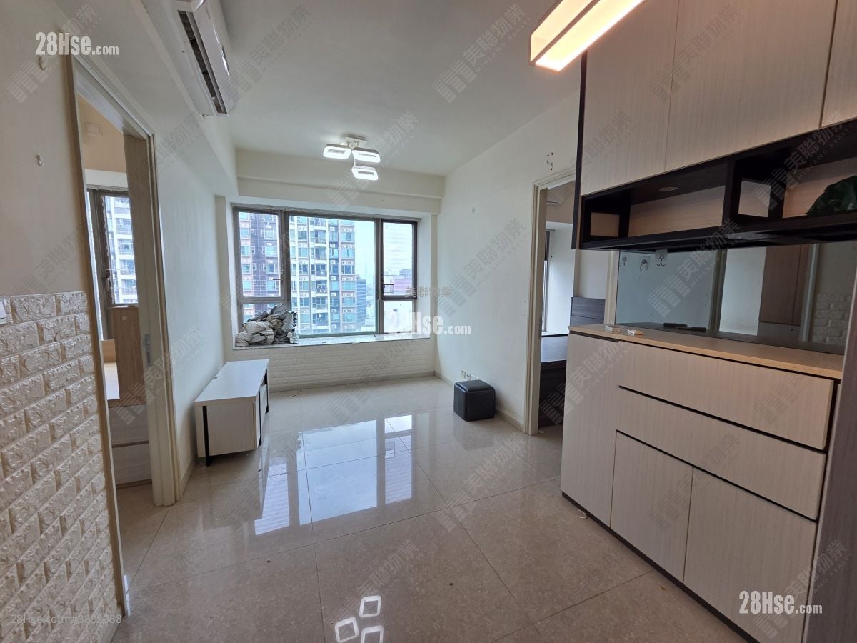 Yuccie Square Rental 2 Bedrooms , 1 Bathroom 426 ft²