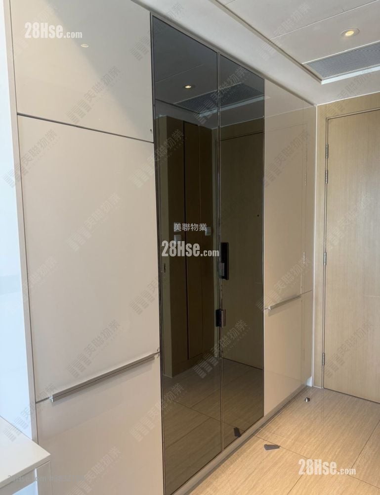 Cullinan West Rental 269 ft²