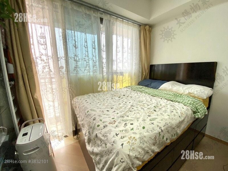 Upper East Sell 1 Bedroom 219 ft²