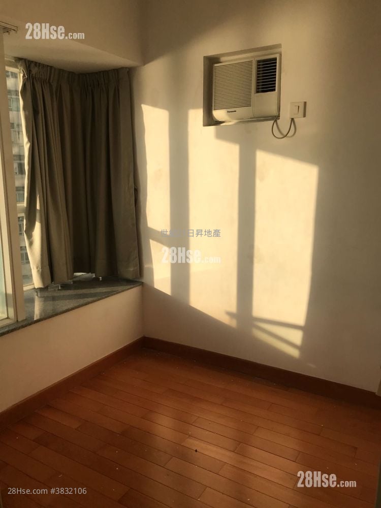 The Harbourside Rental 2 Bedrooms , 1 Bathroom 326 ft²