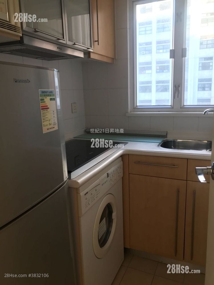 The Harbourside Rental 2 Bedrooms , 1 Bathroom 326 ft²