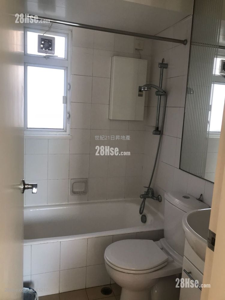 The Harbourside Rental 2 Bedrooms , 1 Bathroom 326 ft²