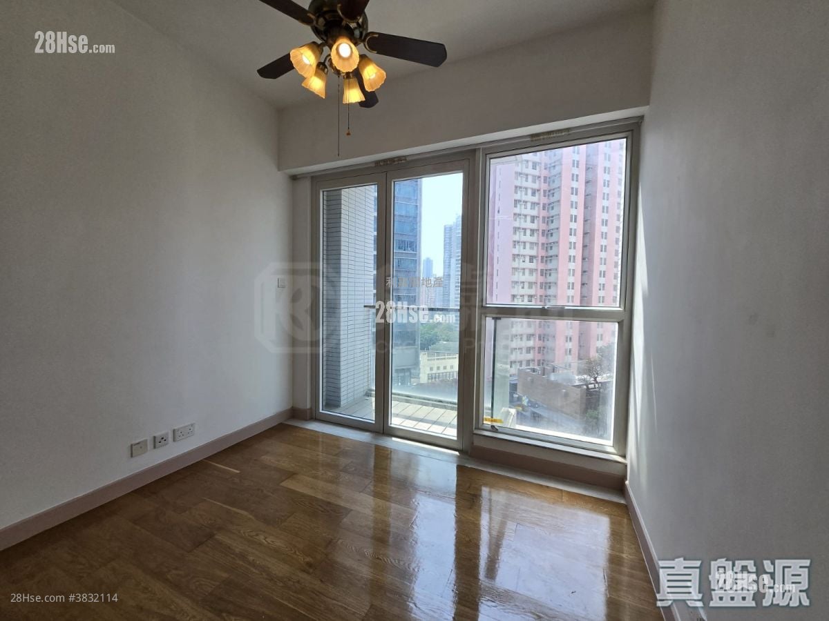 Lions Rise Sell 2 Bedrooms 526 ft²