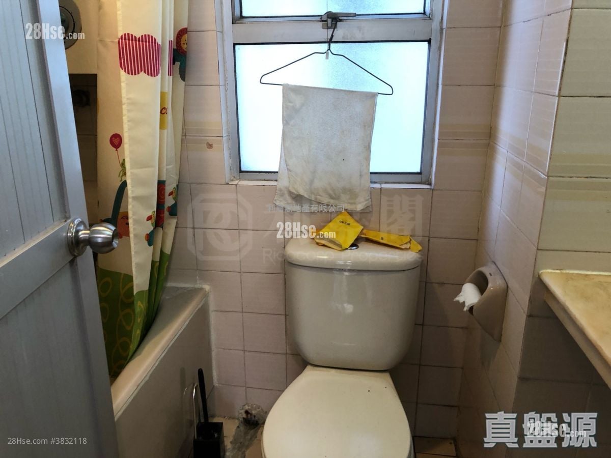 华都中心 租盘 2 房 , 1 浴室 339 平方尺
