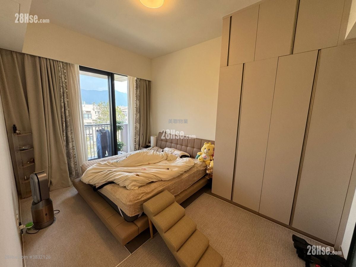 Villa Lucca Sell 3 Bedrooms 1,187 ft²