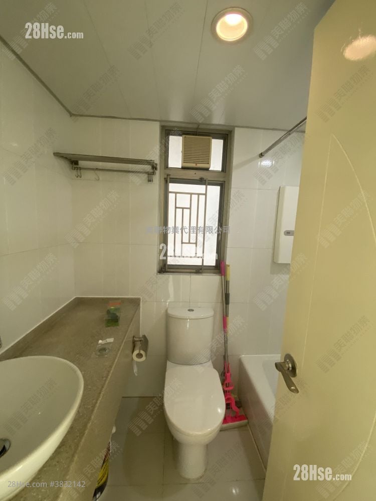 Tseung Kwan O Plaza Sell 3 Bedrooms , 1 Bathroom 538 ft²