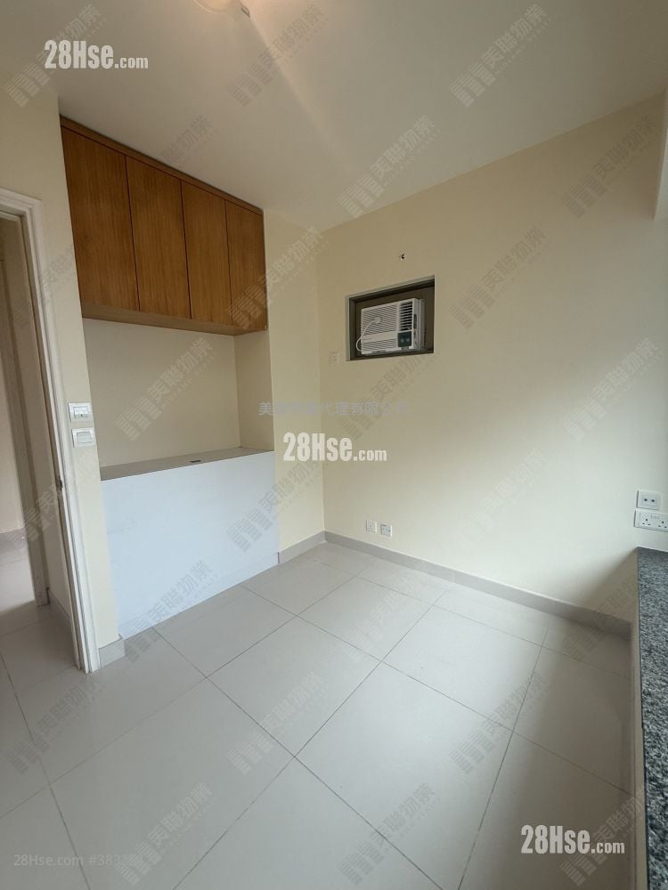 Tseung Kwan O Plaza Sell 3 Bedrooms , 1 Bathroom 538 ft²