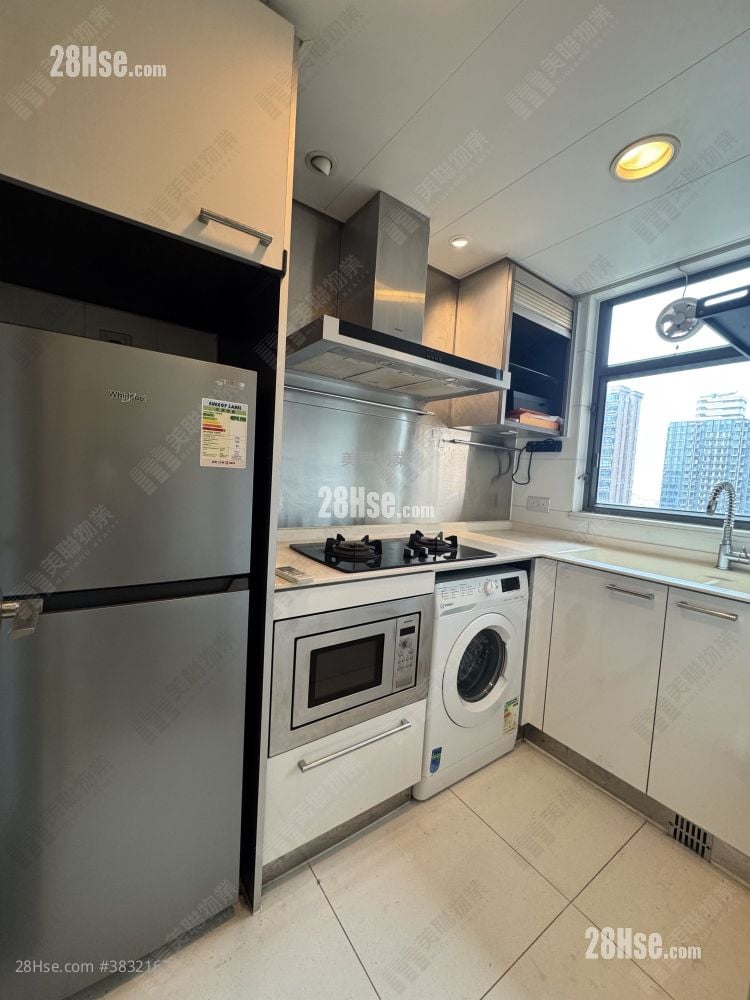 Yoho Midtown Rental 2 Bedrooms , 1 Bathroom 443 ft²