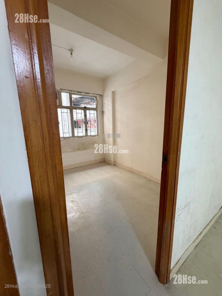 I-Feng Mansions Sell 3 Bedrooms , 1 Bathroom 502 ft²