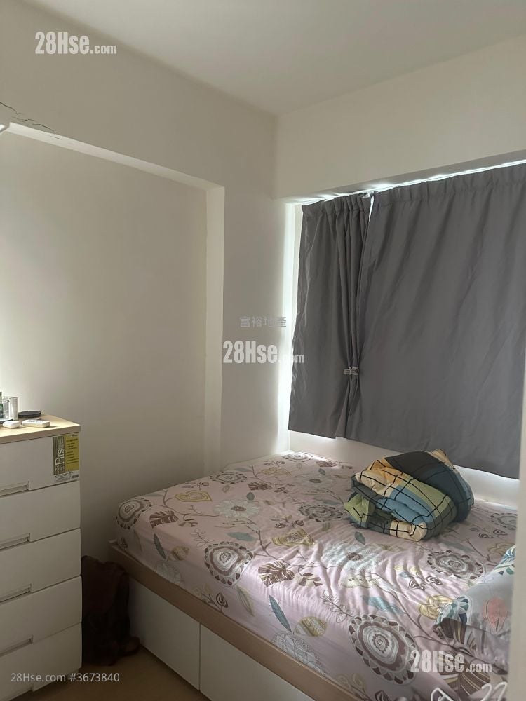 Kam Fung Building Sell 1 Bedroom , 1 Bathroom 266 ft²