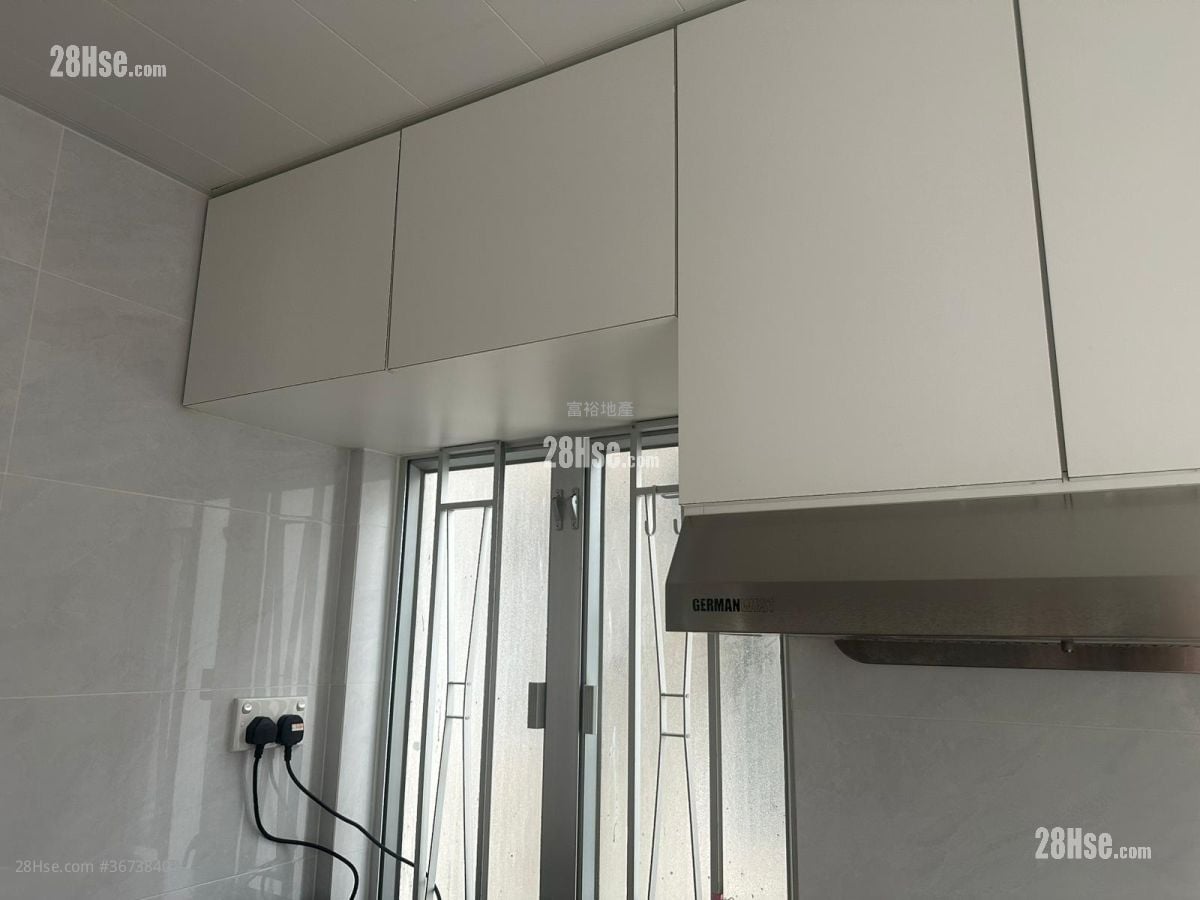 Kam Fung Building Sell 1 Bedroom , 1 Bathroom 266 ft²