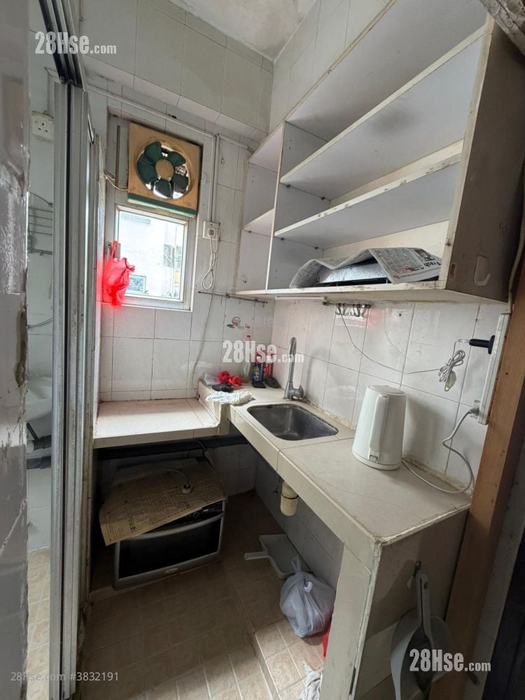 Selective Building Sell 1 Bedroom , 1 Bathroom 241 ft²