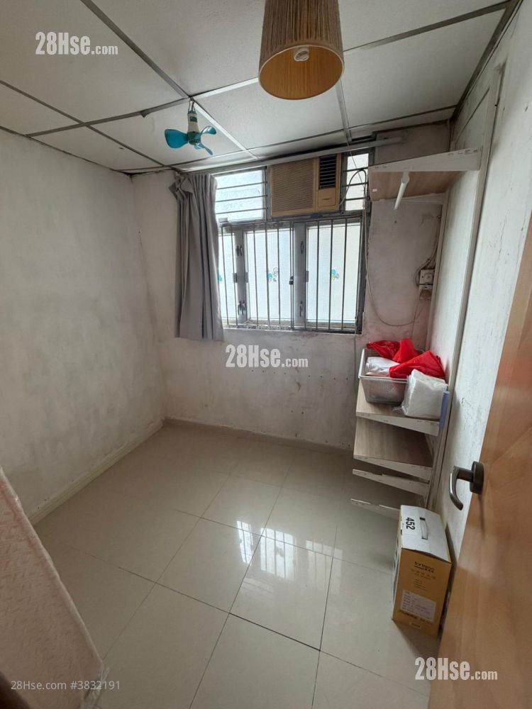 Selective Building Sell 1 Bedroom , 1 Bathroom 241 ft²