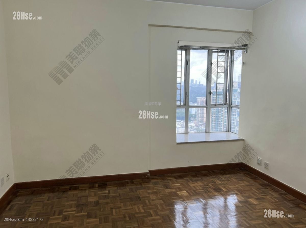 Metropolis Plaza Sell 2 Bedrooms , 1 Bathroom 413 ft²