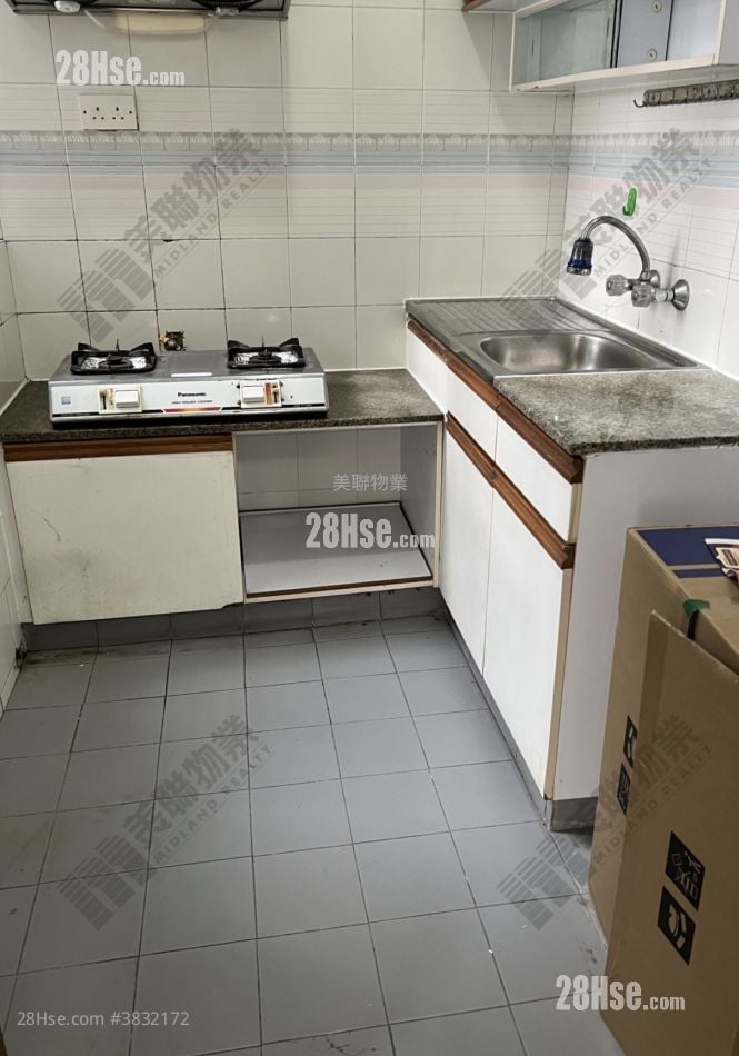 Metropolis Plaza Sell 2 Bedrooms , 1 Bathroom 413 ft²