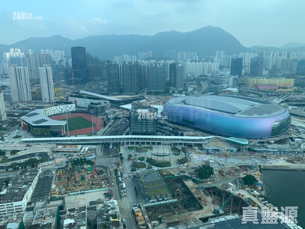 Grand Waterfront Sell 805 ft²