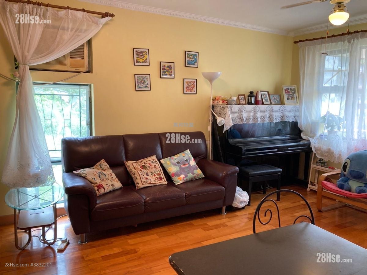 Village Sell 3 Bedrooms , 1 Bathroom 700 ft²
