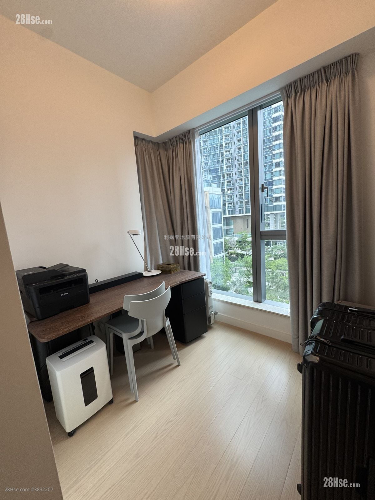 Monaco One Sell 3 Bedrooms , 2 Bathrooms 728 ft²