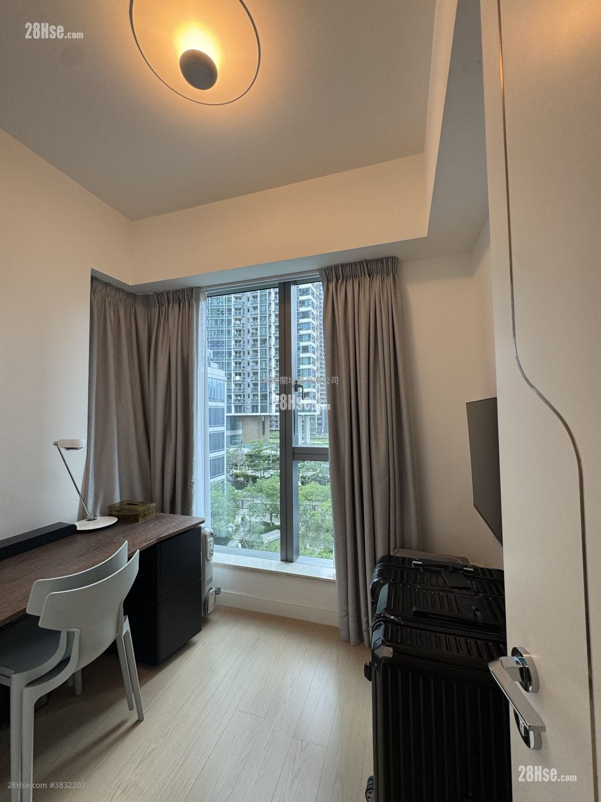 Monaco One Sell 3 Bedrooms , 2 Bathrooms 728 ft²