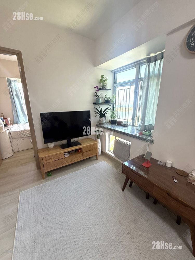 Ma On Shan Centre Sell 2 Bedrooms , 1 Bathroom 375 ft²
