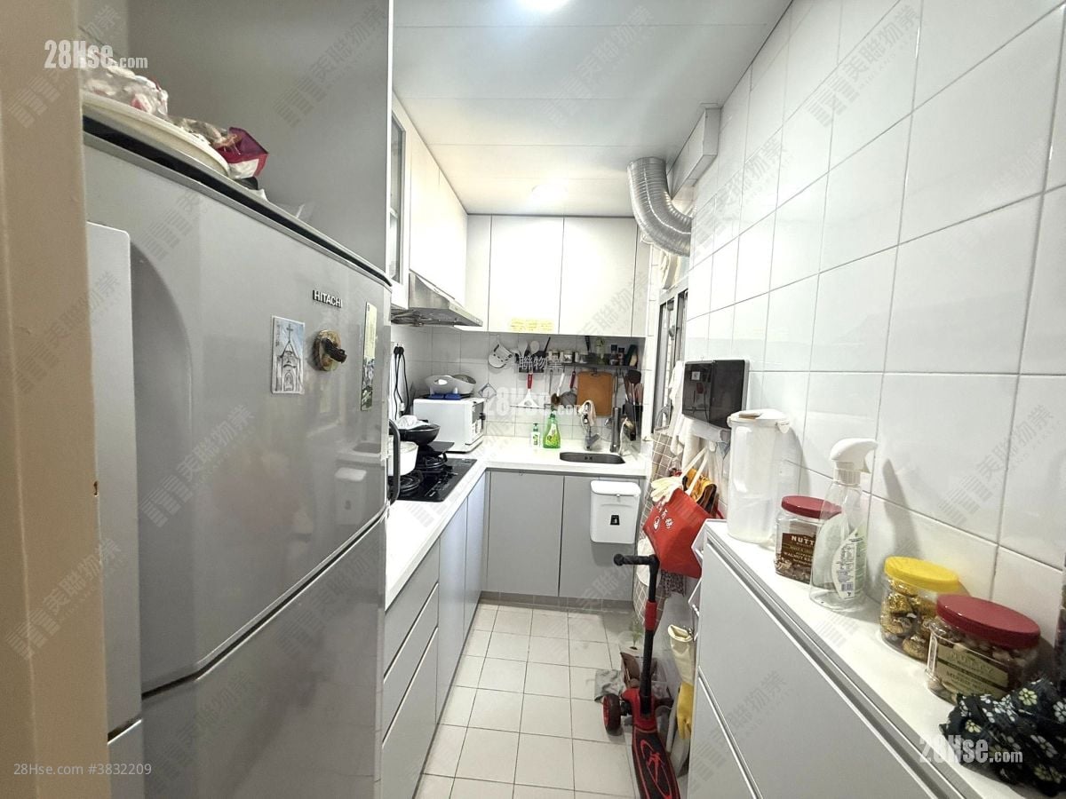 Ma On Shan Centre Sell 2 Bedrooms , 1 Bathroom 375 ft²