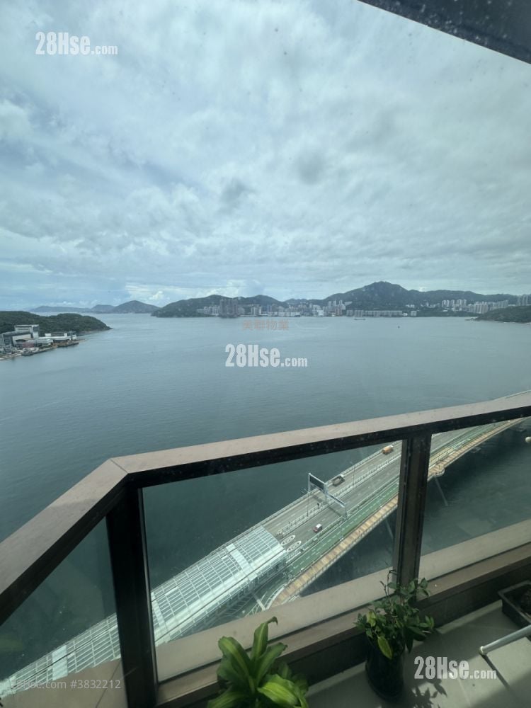 Lp10 Sell 4 Bedrooms , 2 Bathrooms 1,203 ft²