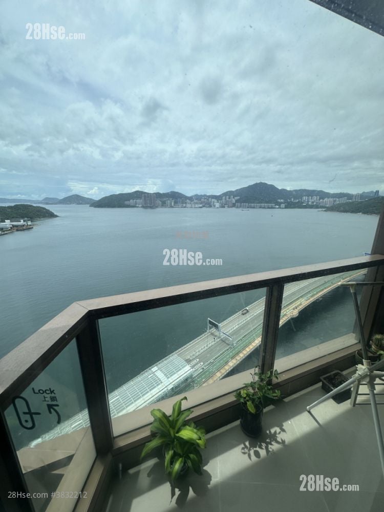 Lp10 Sell 4 Bedrooms , 2 Bathrooms 1,203 ft²