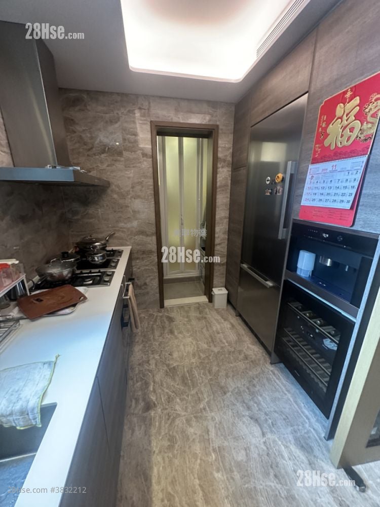 Lp10 Sell 4 Bedrooms , 2 Bathrooms 1,203 ft²