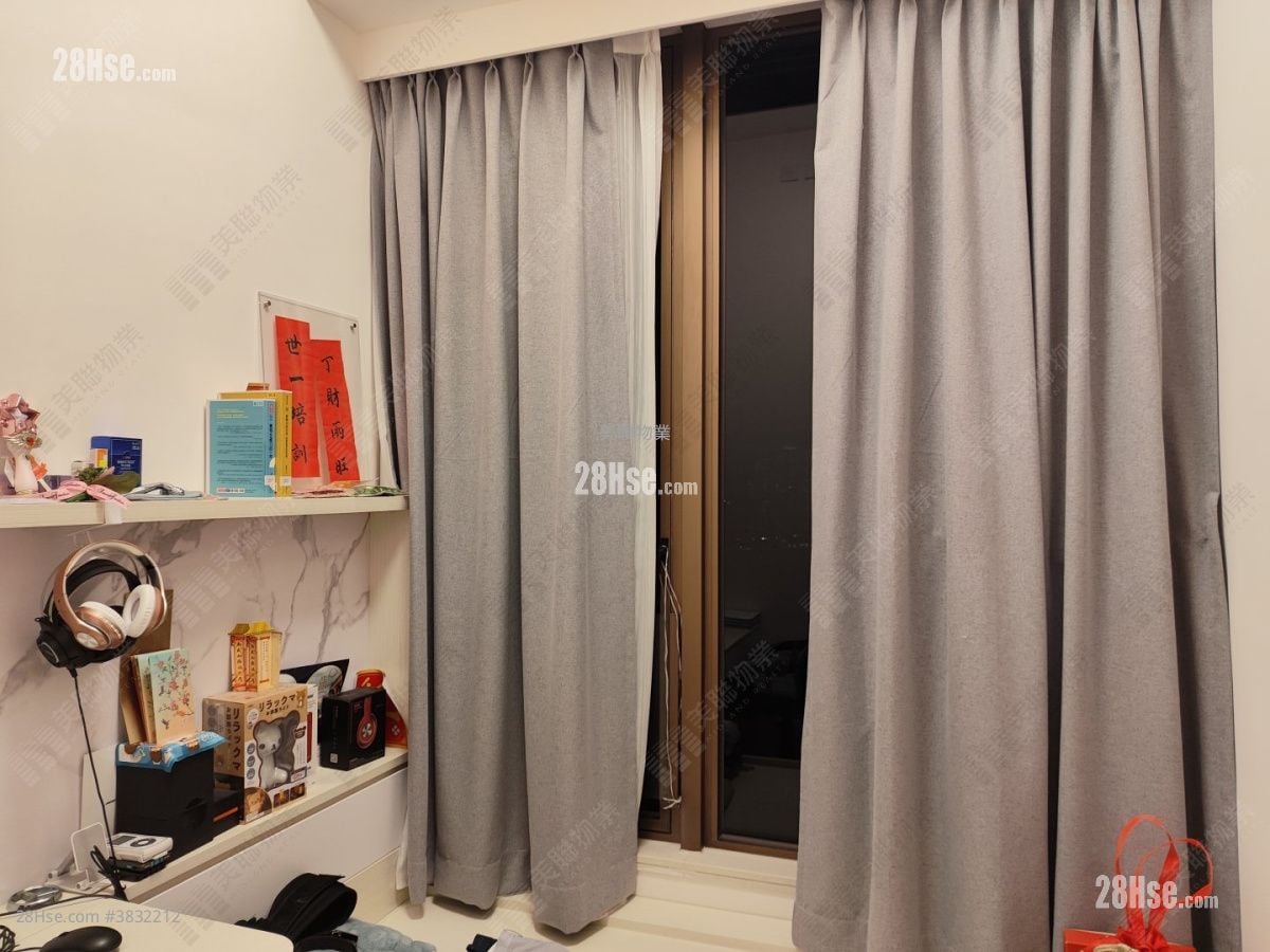 Lp10 Sell 4 Bedrooms , 2 Bathrooms 1,203 ft²