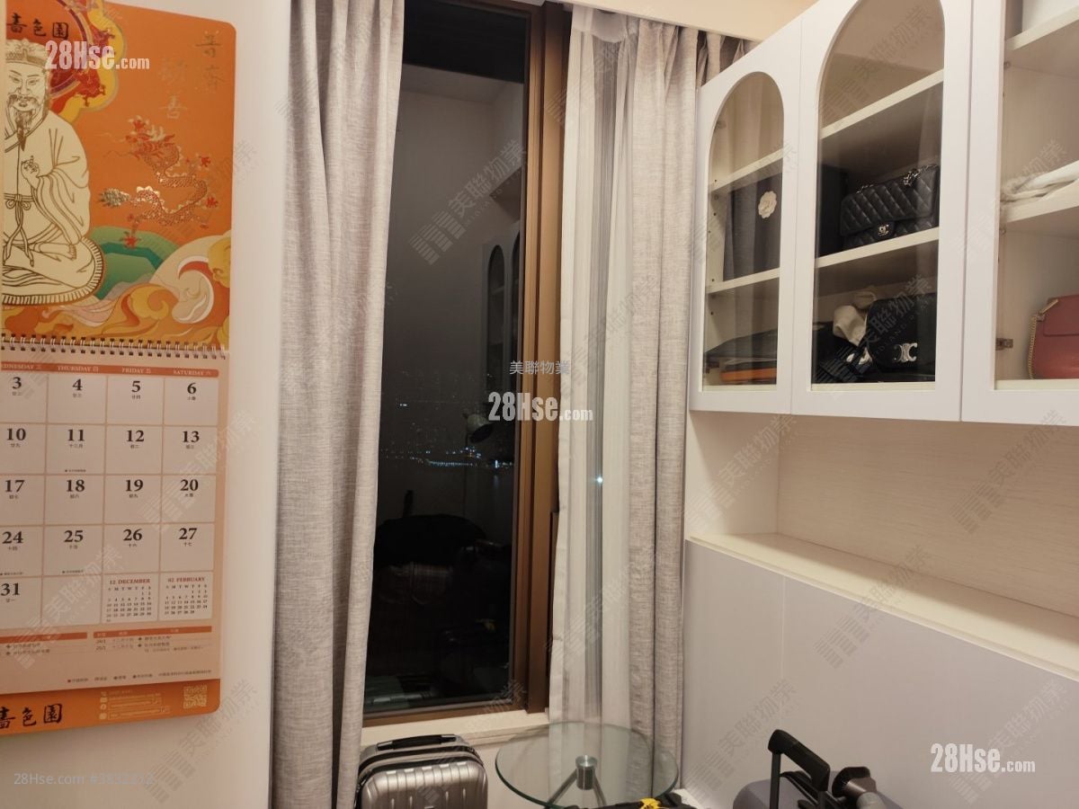 Lp10 Sell 4 Bedrooms , 2 Bathrooms 1,203 ft²