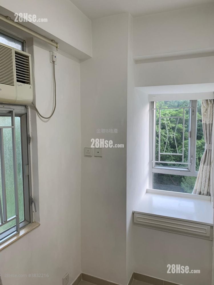 Golden Lion Garden Sell 2 Bedrooms , 1 Bathroom 306 ft²