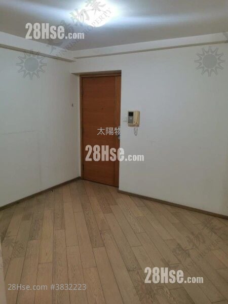 Harbour Place Sell 3 Bedrooms 592 ft²