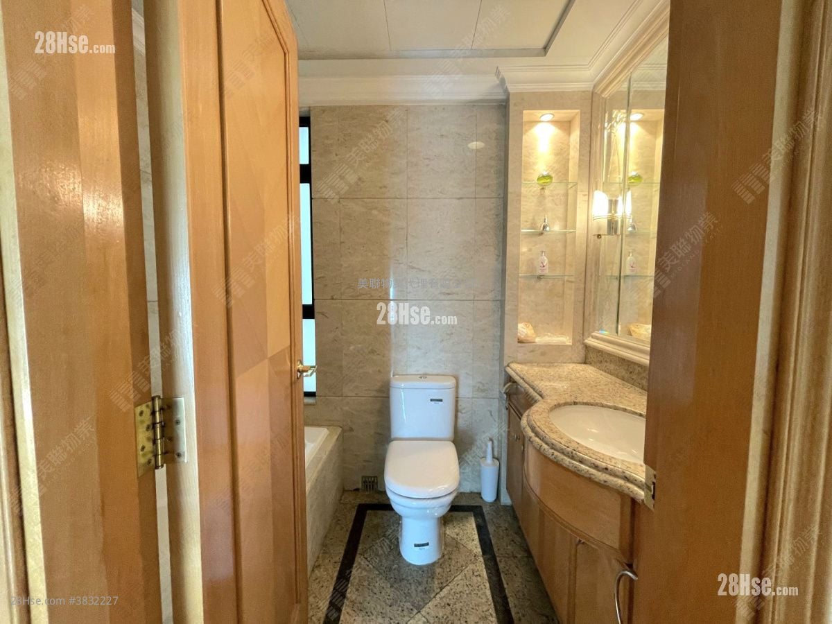 Ellery Terrace Sell 3 Bedrooms , 2 Bathrooms 913 ft²