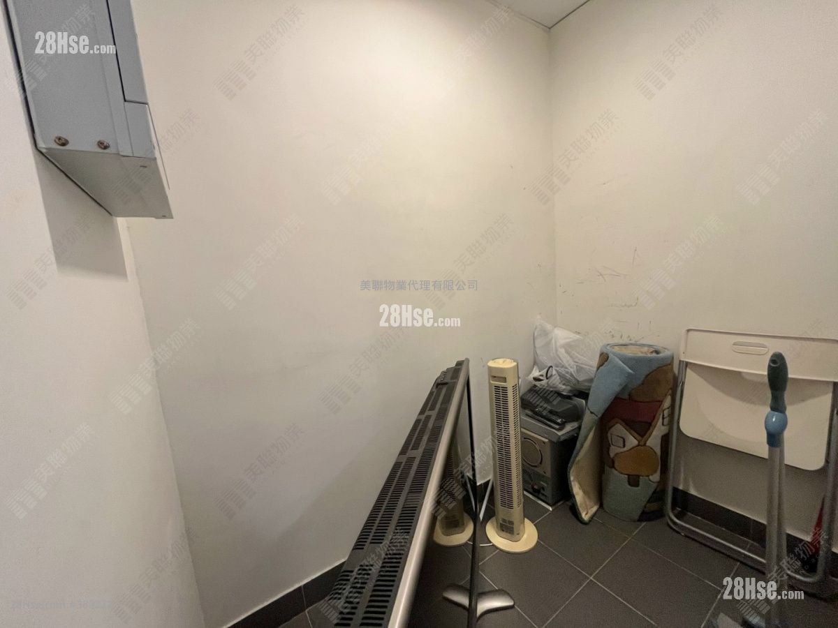 Ellery Terrace Sell 3 Bedrooms , 2 Bathrooms 913 ft²
