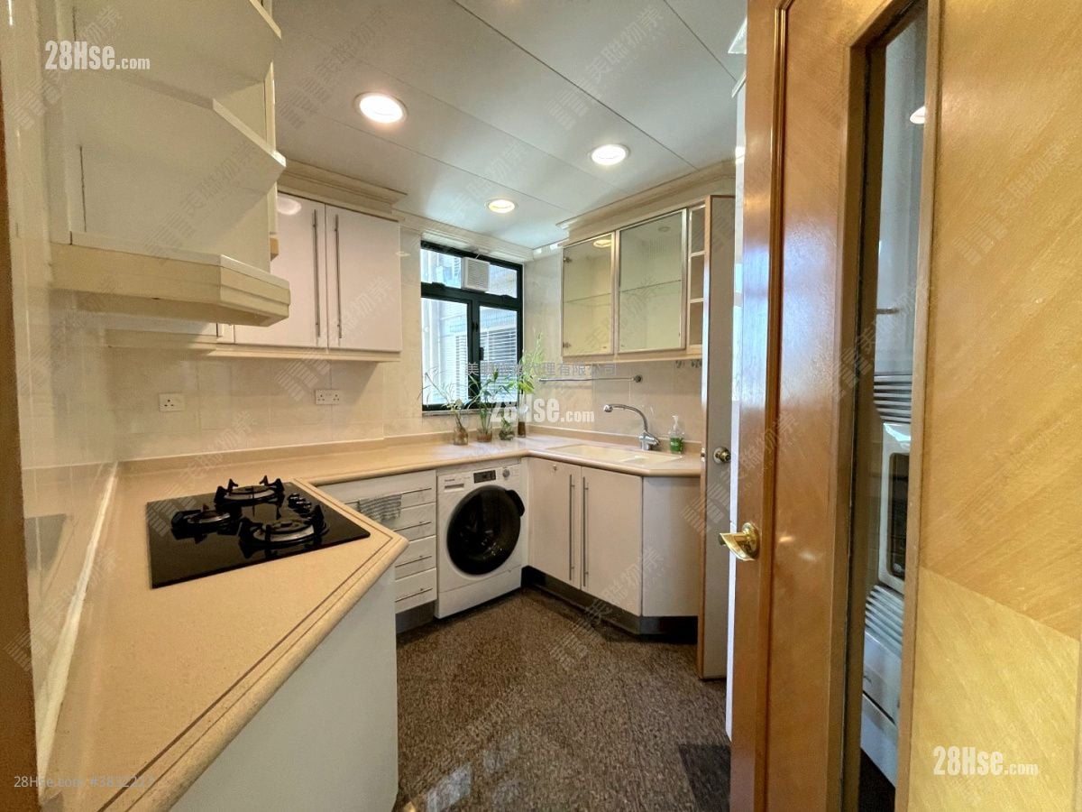 Ellery Terrace Sell 3 Bedrooms , 2 Bathrooms 913 ft²