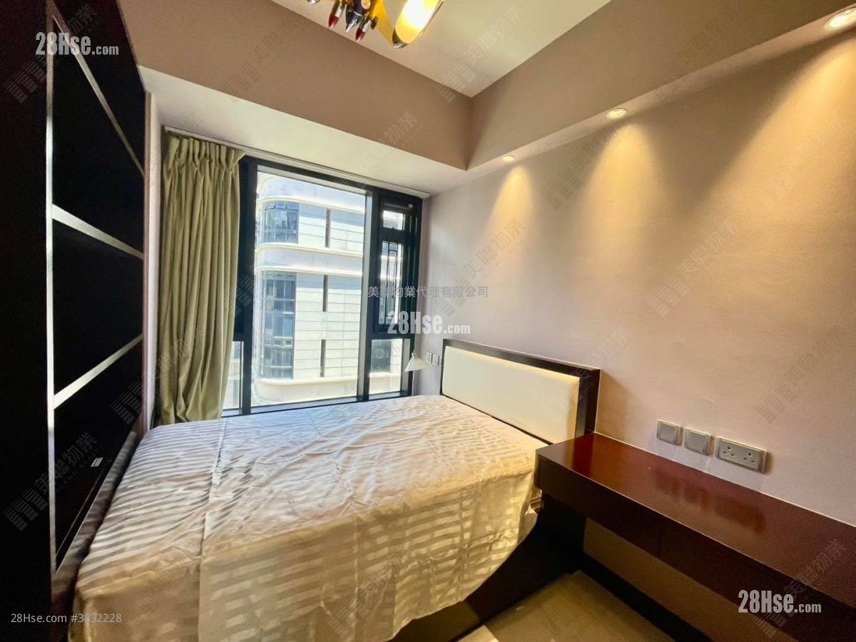King's Park Hill Sell 2 Bedrooms , 3 Bathrooms 1,215 ft²