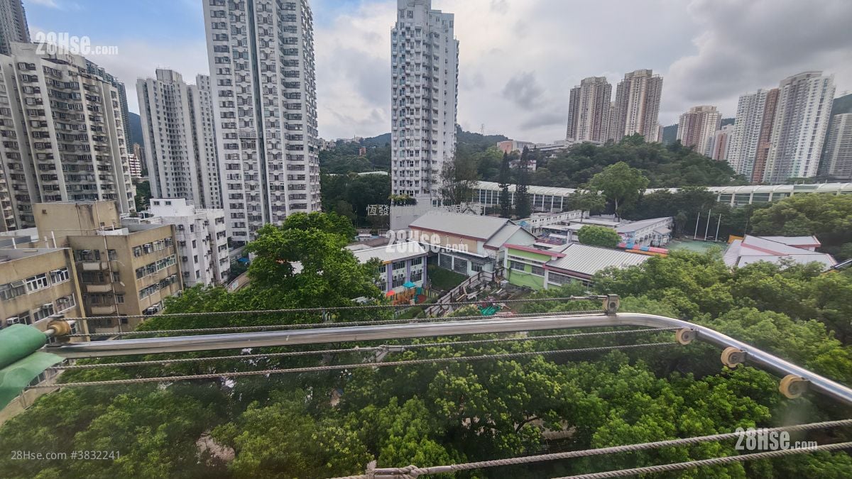 Yiu Po Mansion Sell 2 Bedrooms , 1 Bathroom 368 ft²