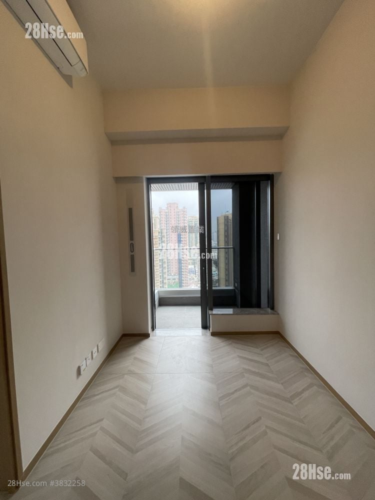 Eight Southpark Rental 1 Bedroom , 1 Bathroom 263 ft²