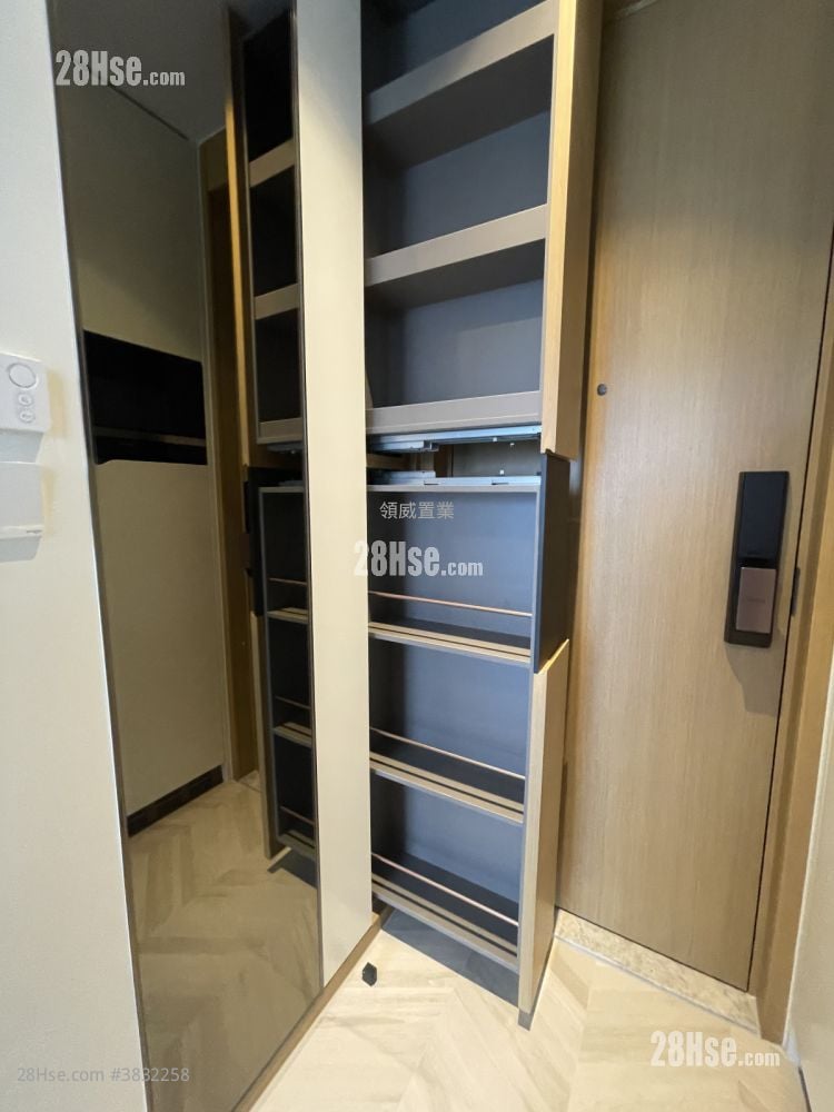 Eight Southpark Rental 1 Bedroom , 1 Bathroom 263 ft²