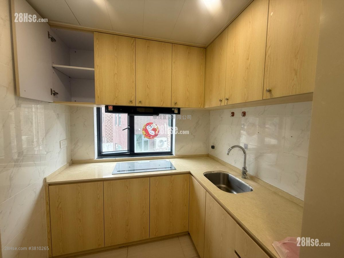 Village Rental 4 Bedrooms , 1 Bathroom 630 ft²