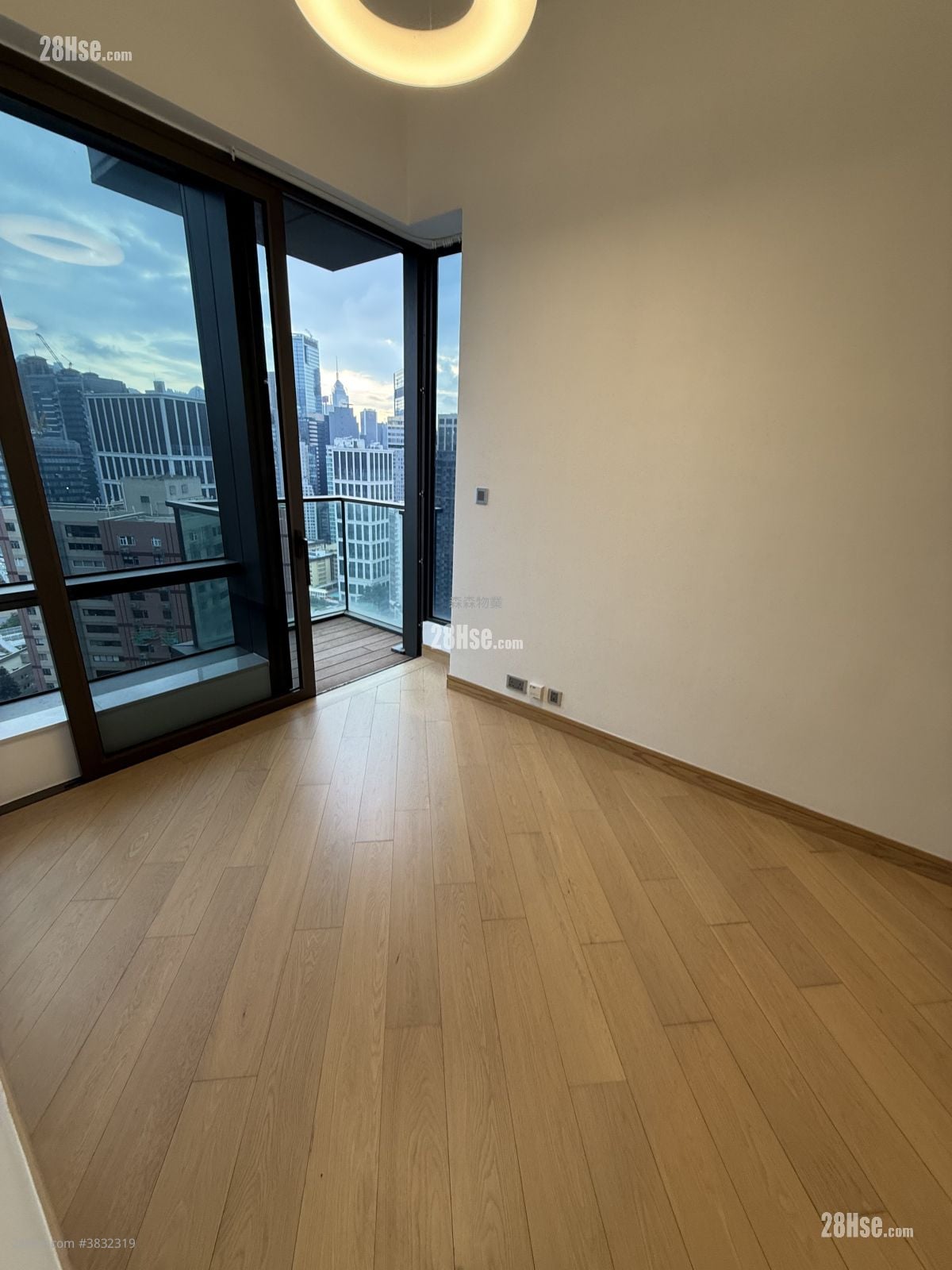 Jones Hive Rental 2 Bedrooms , 1 Bathroom 440 ft²