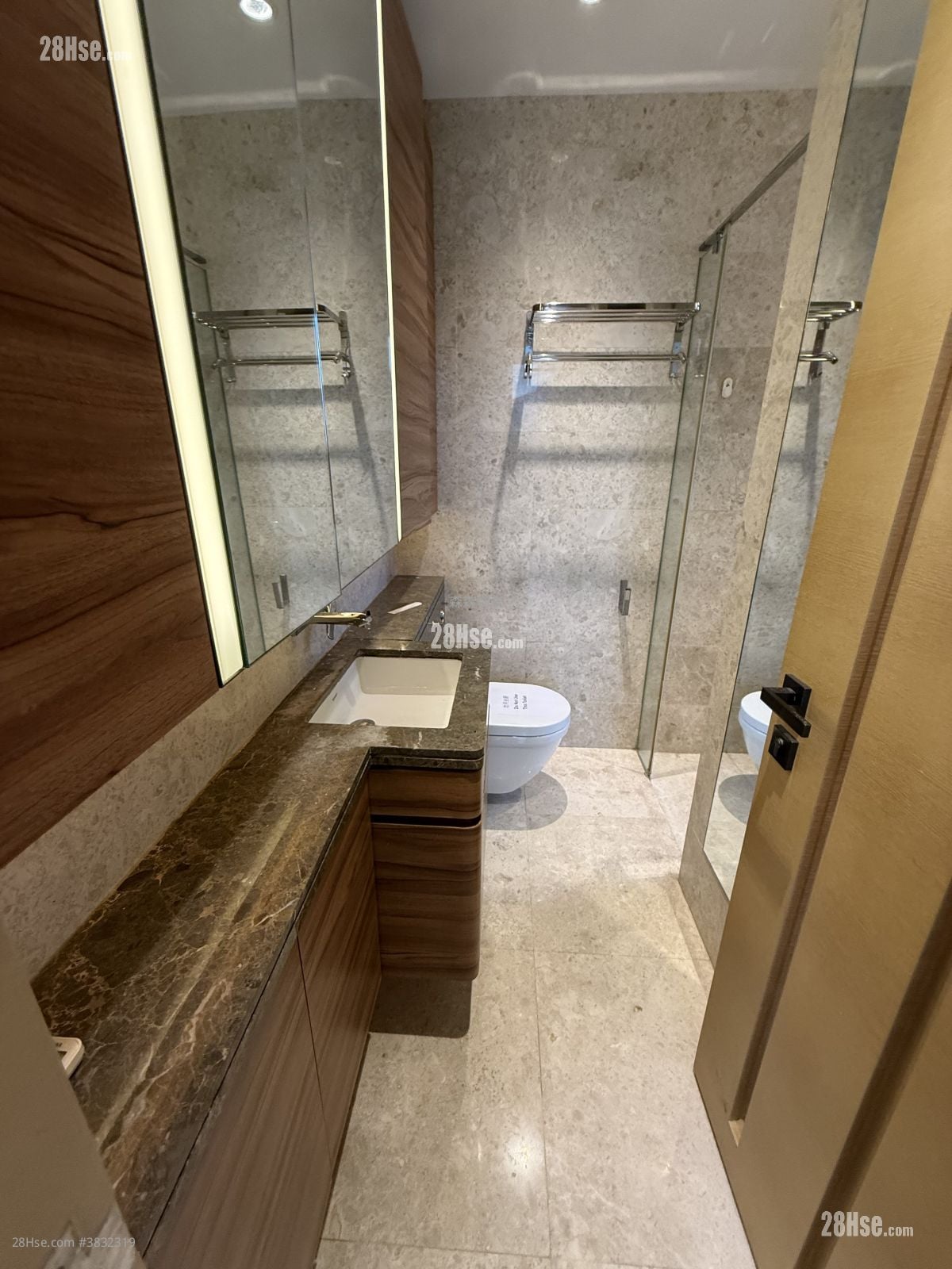 Jones Hive Rental 2 Bedrooms , 1 Bathroom 440 ft²