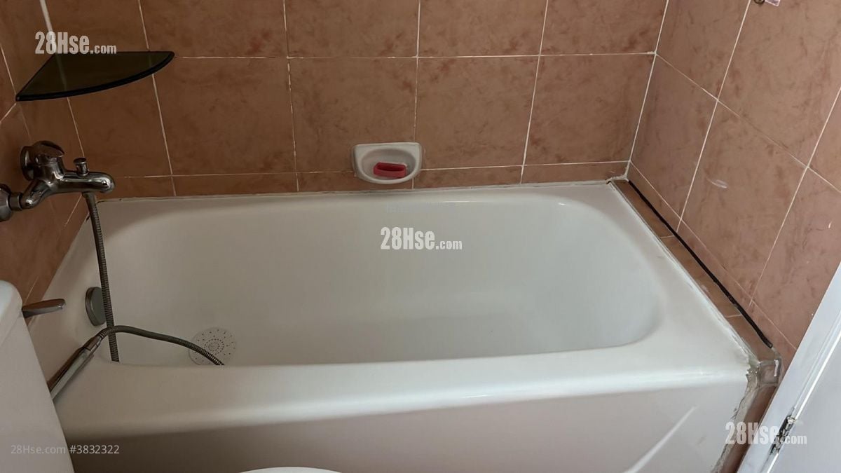 Hing Wah Apartments Rental 2 Bedrooms , 1 Bathroom 337 ft²