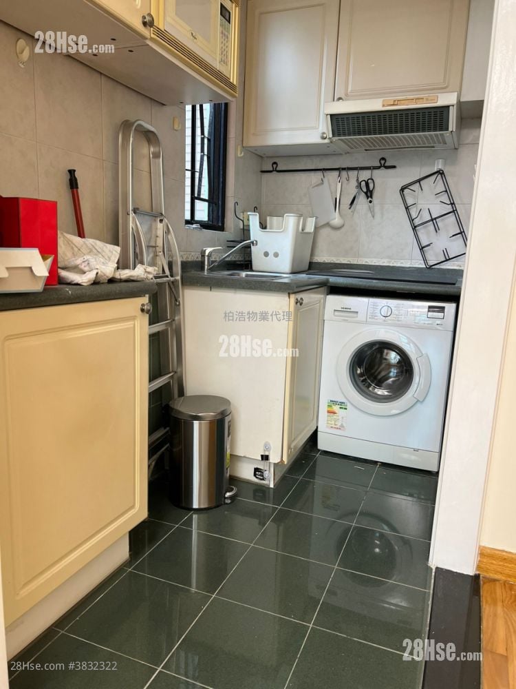 Hing Wah Apartments Rental 2 Bedrooms , 1 Bathroom 337 ft²