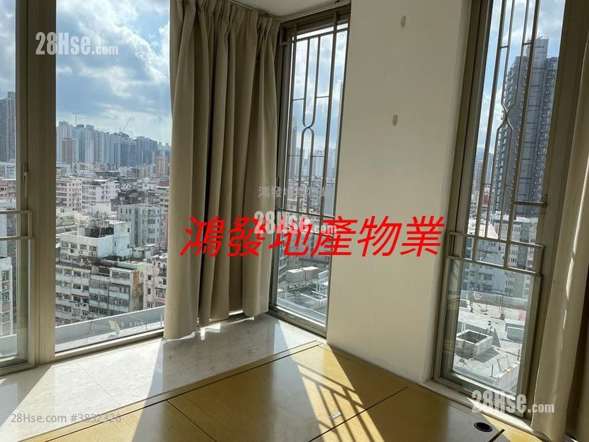 Sevilla Crest Sell 2 Bedrooms , 1 Bathroom 427 ft²